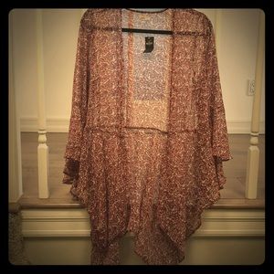 Hollister wrap